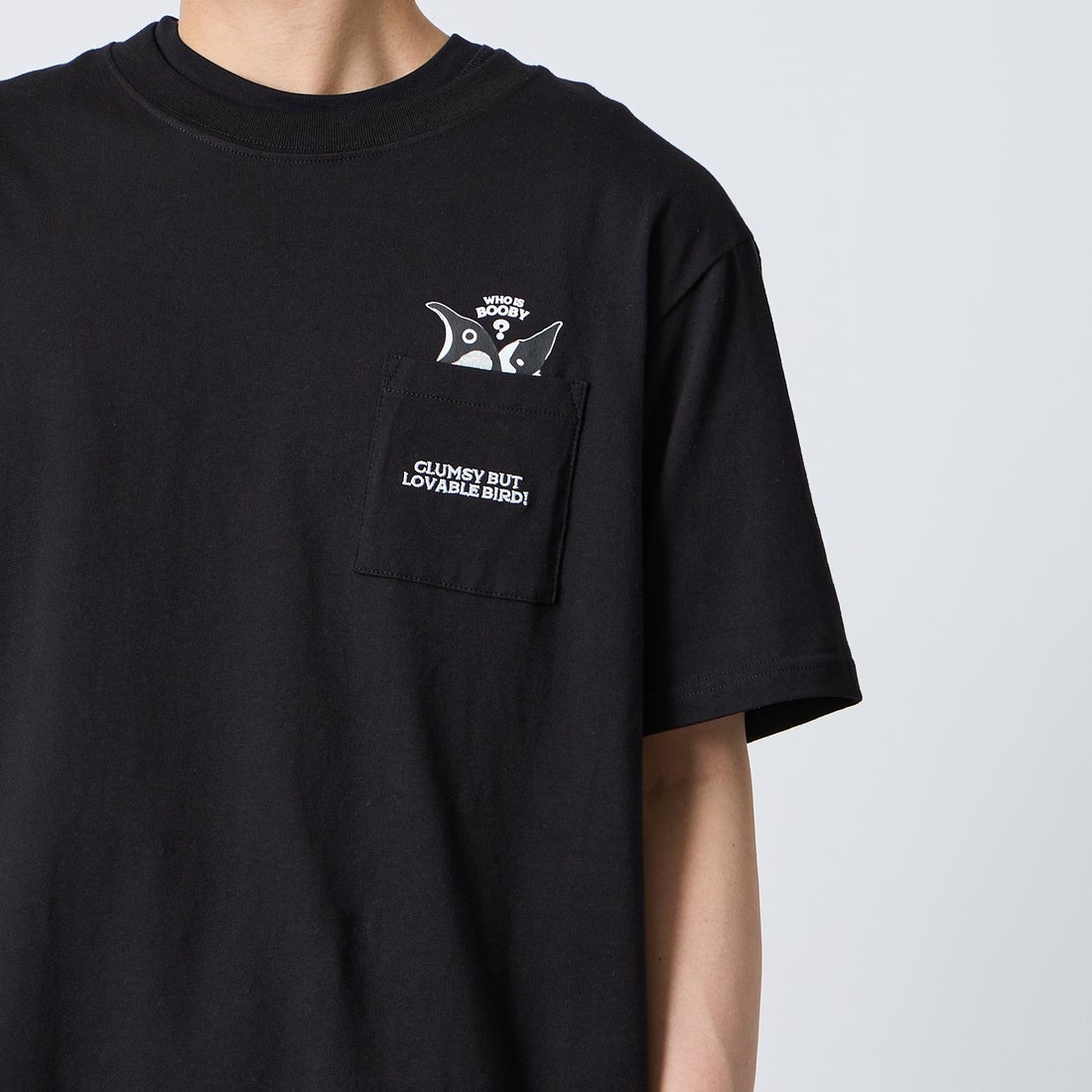 CHUMS [チャムス] アイムアブービーバードポケットTシャツ [CH01-2750] K001 BLACK &&モデル身長：177cm 着用サイズ：XL&&