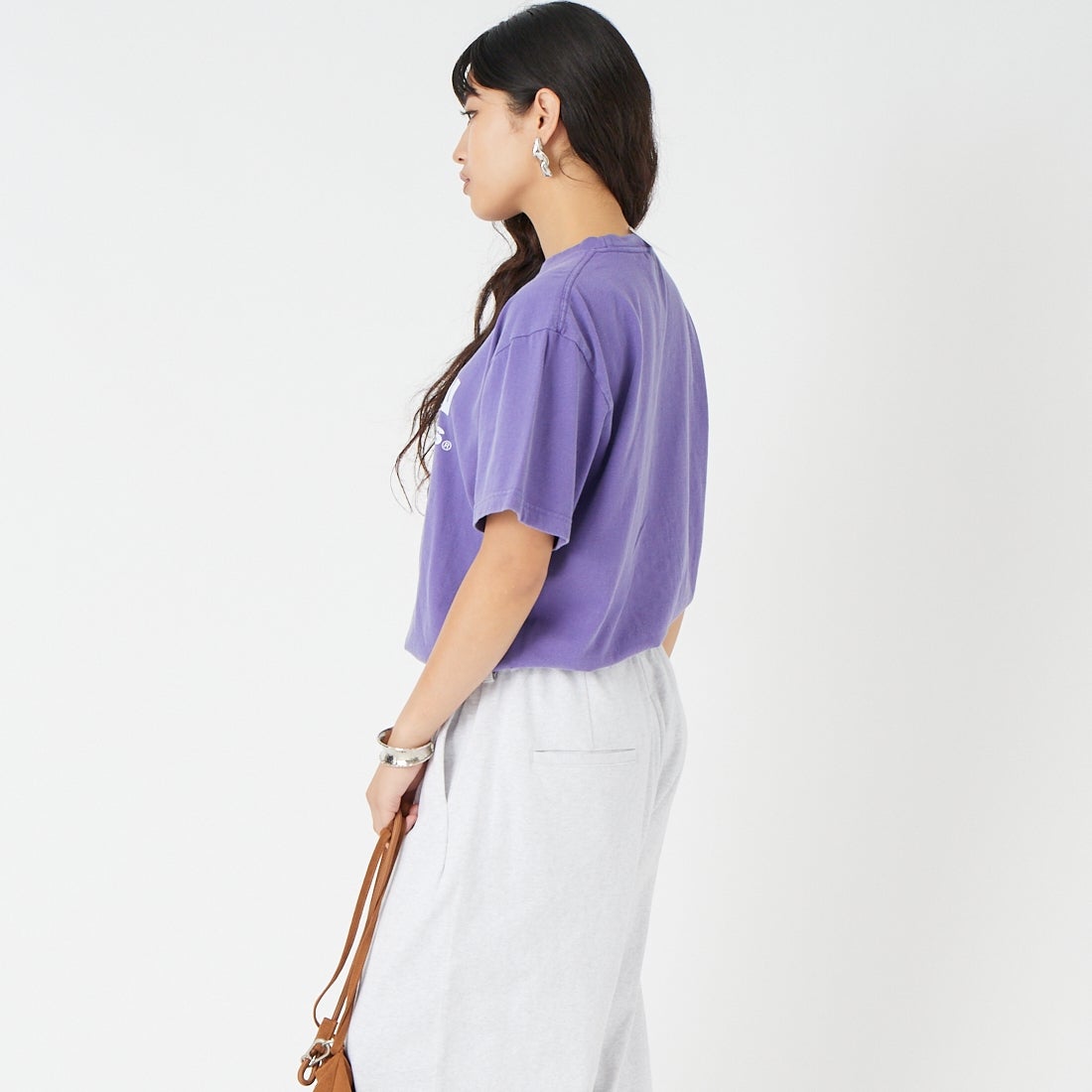 GOOD ROCK SPEED [グッドロックスピード] HAWAIIAN AIRLINE ロゴプリントTシャツ [26HWA003W] PURPLE &&モデル身長：162cm 着用サイズ：F&&