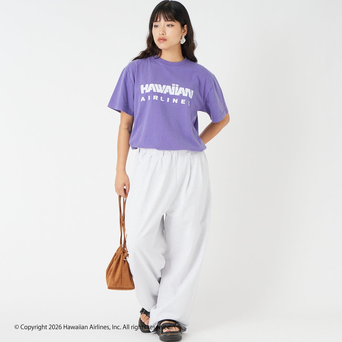 GOOD ROCK SPEED [グッドロックスピード] HAWAIIAN AIRLINE ロゴプリントTシャツ [26HWA003W] PURPLE &&モデル身長：162cm 着用サイズ：F&&