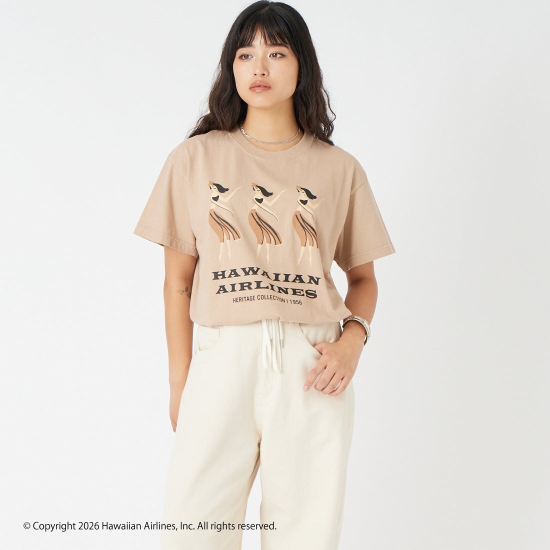 LT.BEIGE&&モデル身長：162cm 着用サイズ：F&&