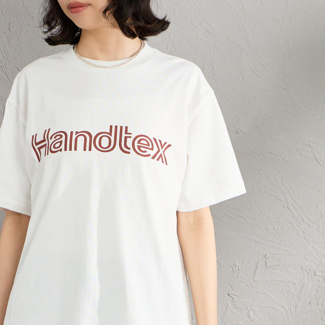 HANDTEX [ハンドテックス] 別注 アソート柄 スーベニアプリントTシャツ [HT15-CST-IN6-JF] O.WHT1 HAN &&モデル身長：162cm 着用サイズ：F&&