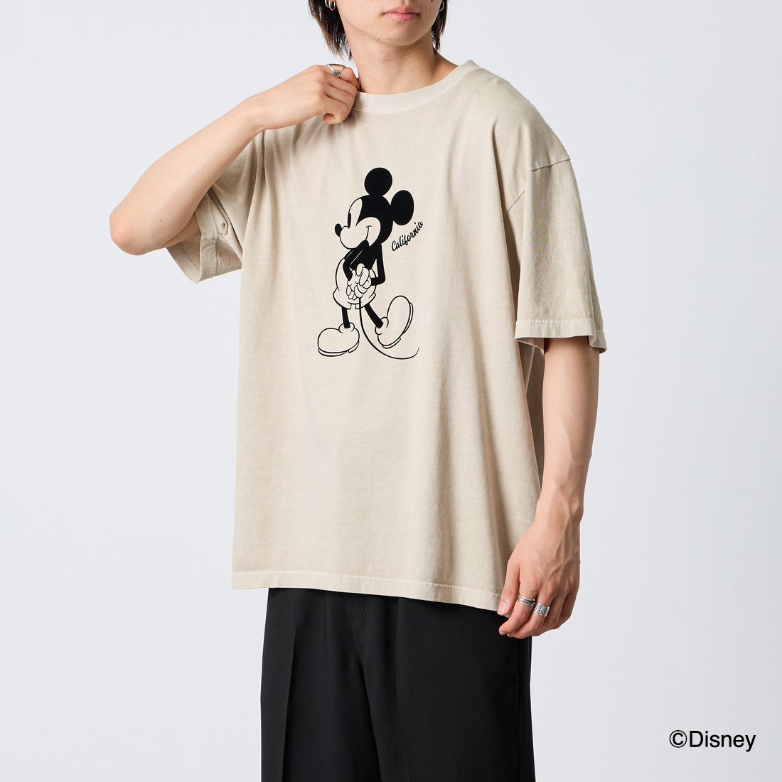 GOOD ROCK SPEED [グッドロックスピード] 別注 / MICKEY MOUSE / フロッキープリントTシャツ [INTN-076-JF] BEIGE &&モデル身長：177cm 着用サイズ：XL&&