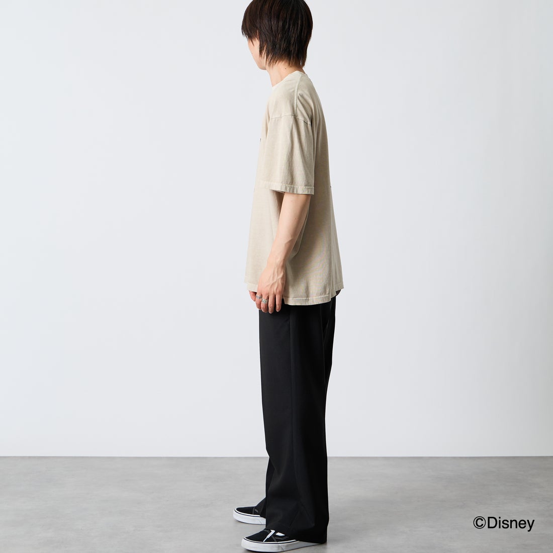 GOOD ROCK SPEED [グッドロックスピード] 別注 / MICKEY MOUSE / フロッキープリントTシャツ [INTN-076-JF] BEIGE &&モデル身長：177cm 着用サイズ：XL&&