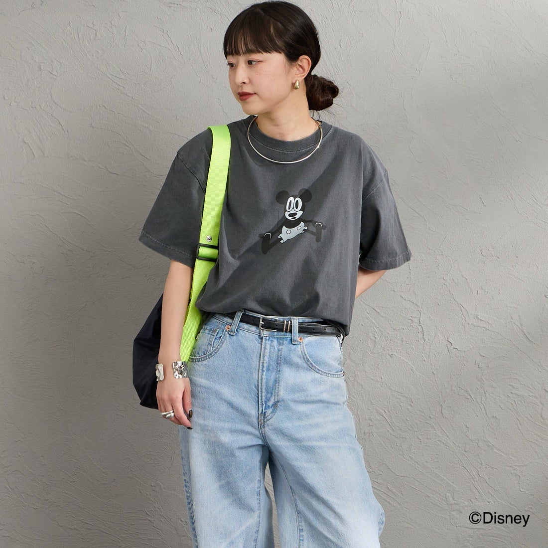 GOOD ROCK SPEED [グッドロックスピード] 別注 / MICKEY MOUSE / クロップド丈プリントTシャツ [INTN-078-JF] CHARCOAL &&モデル身長：150cm 着用サイズ：M&&