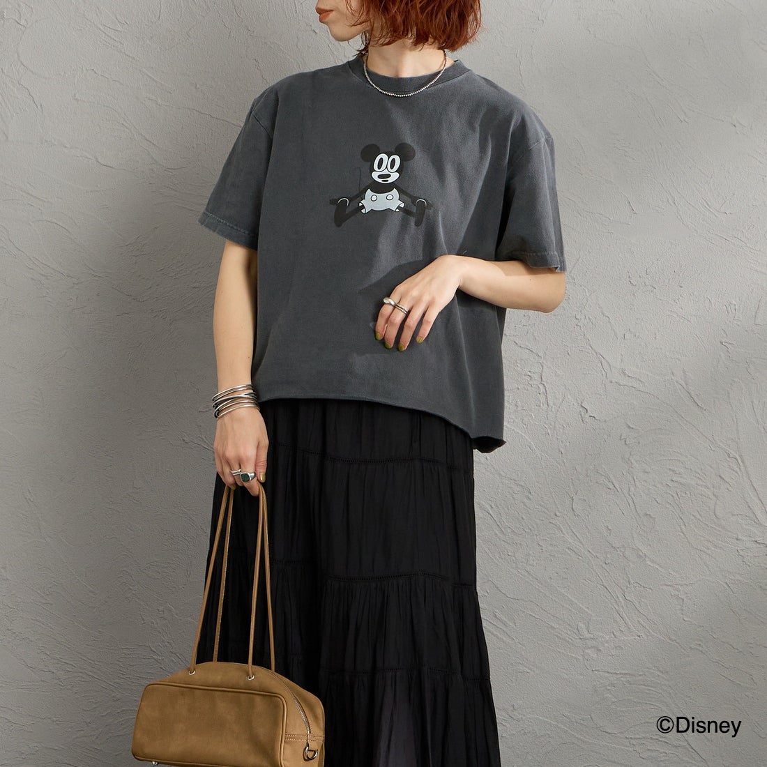 GOOD ROCK SPEED [グッドロックスピード] 別注 / MICKEY MOUSE / クロップド丈プリントTシャツ [INTN-078-JF] CHARCOAL &&モデル身長：158cm 着用サイズ：M&&