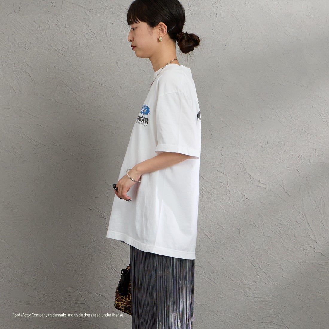 GOOD ROCK SPEED [グッドロックスピード] 別注 FORD ロゴバックプリントTシャツ [INTN-079-JF] WHITE &&モデル身長：150cm 着用サイズ：M&&