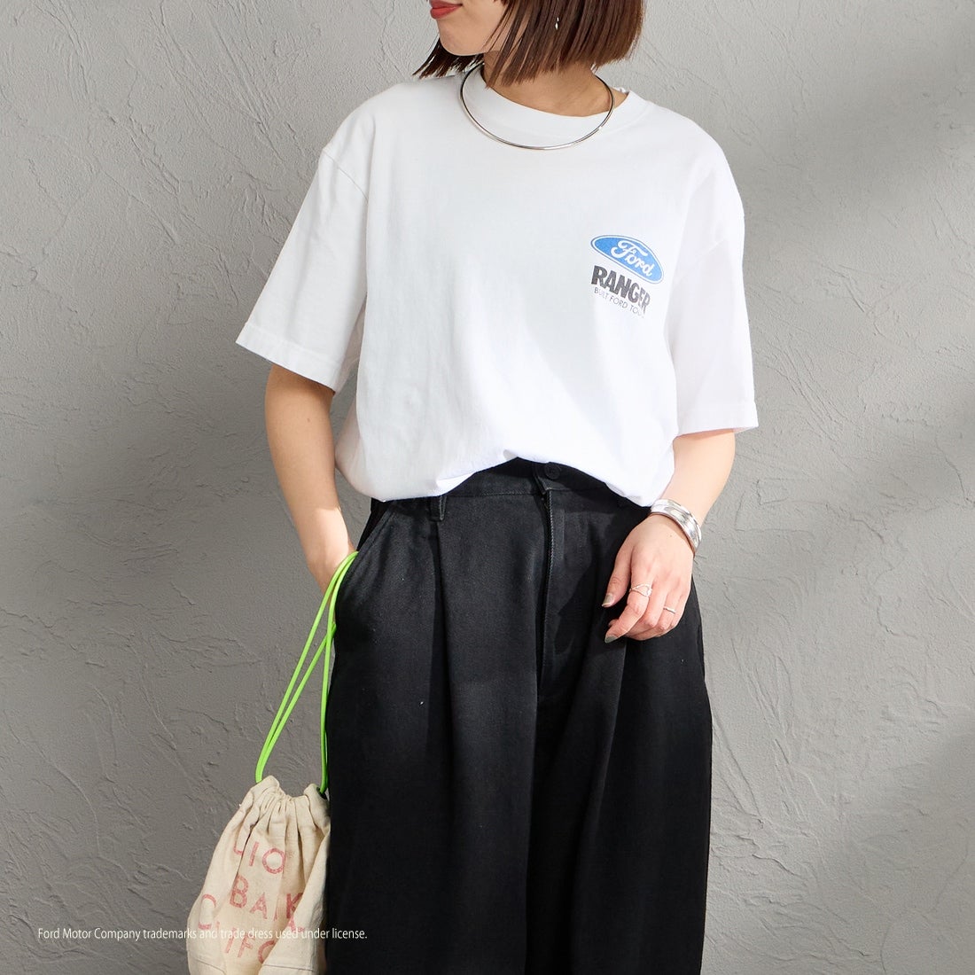 GOOD ROCK SPEED [グッドロックスピード] 別注 FORD ロゴバックプリントTシャツ [INTN-079-JF] WHITE &&モデル身長：159cm 着用サイズ：M&&