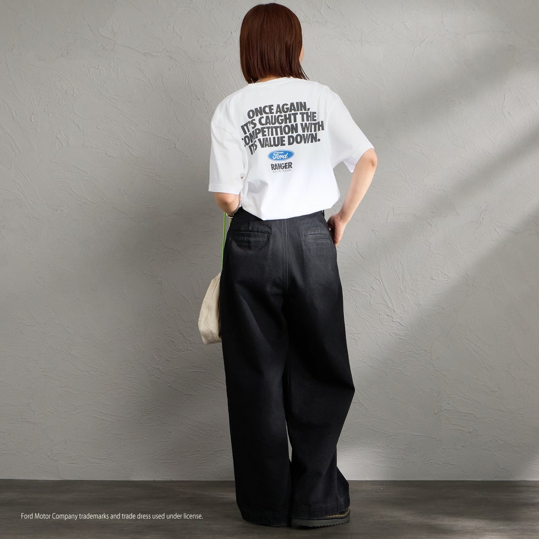 GOOD ROCK SPEED [グッドロックスピード] 別注 FORD ロゴバックプリントTシャツ [INTN-079-JF] WHITE &&モデル身長：159cm 着用サイズ：M&&