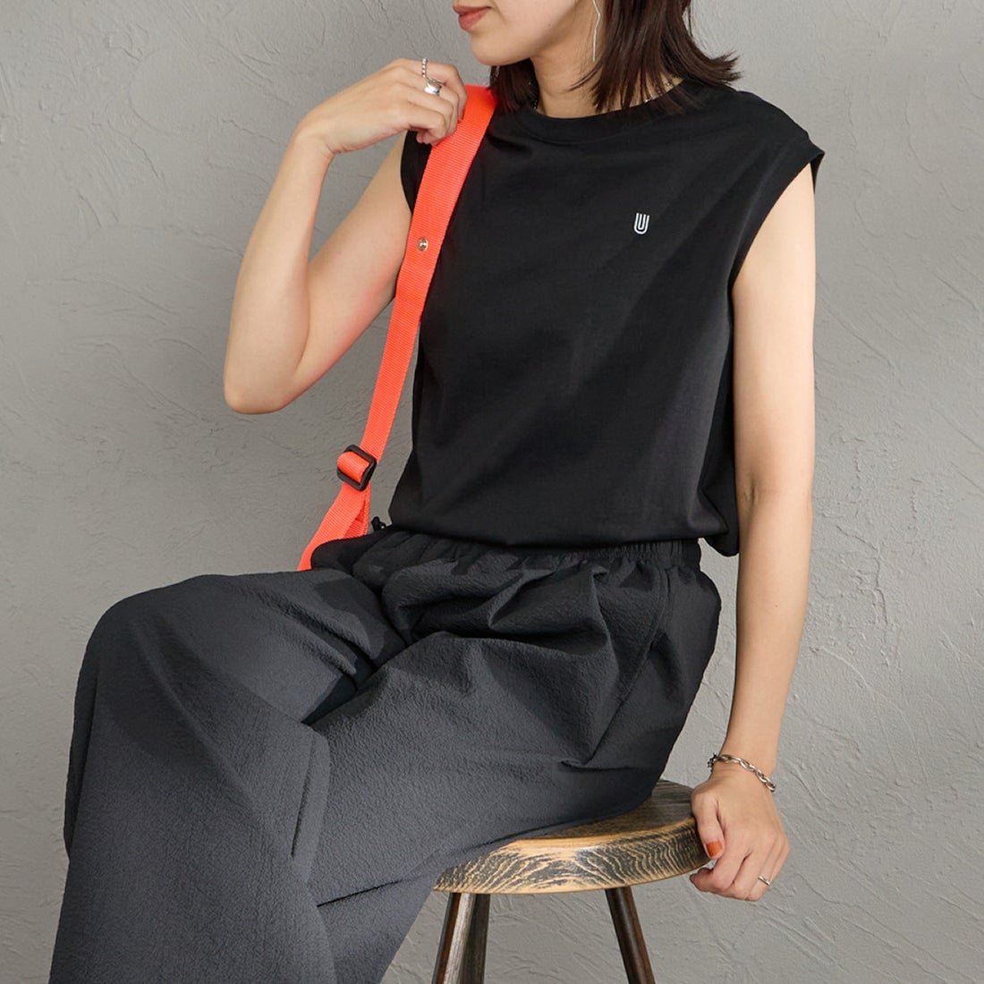 BLACK&&モデル身長：160cm 着用サイズ：F&&