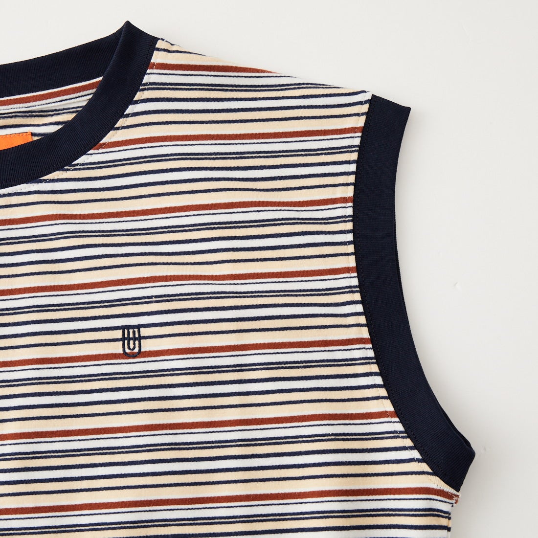 UNIVERSAL OVERALL [ユニバーサルオーバーオール] 別注 ワンポイントロゴ刺繍 ノースリーブカットソー [U2612250IN-JF] BEG BORDER