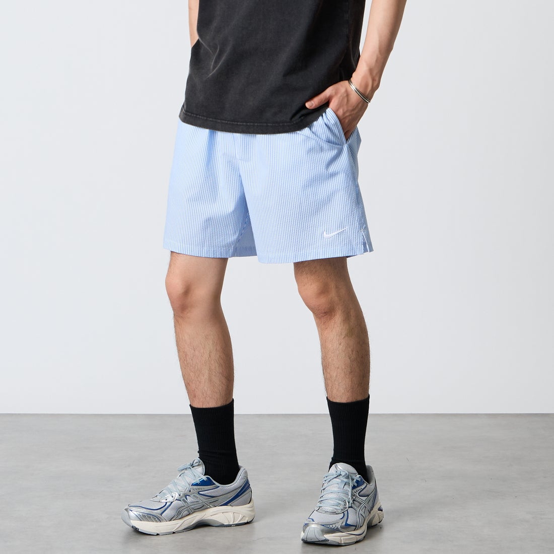 NIKE SWIM [ナイキスイム] ブレイカーリップル 7インチボレーショーツ [NESSG506] N434 ﾌﾞﾙｰｸ &&モデル身長：177cm 着用サイズ：L&&
