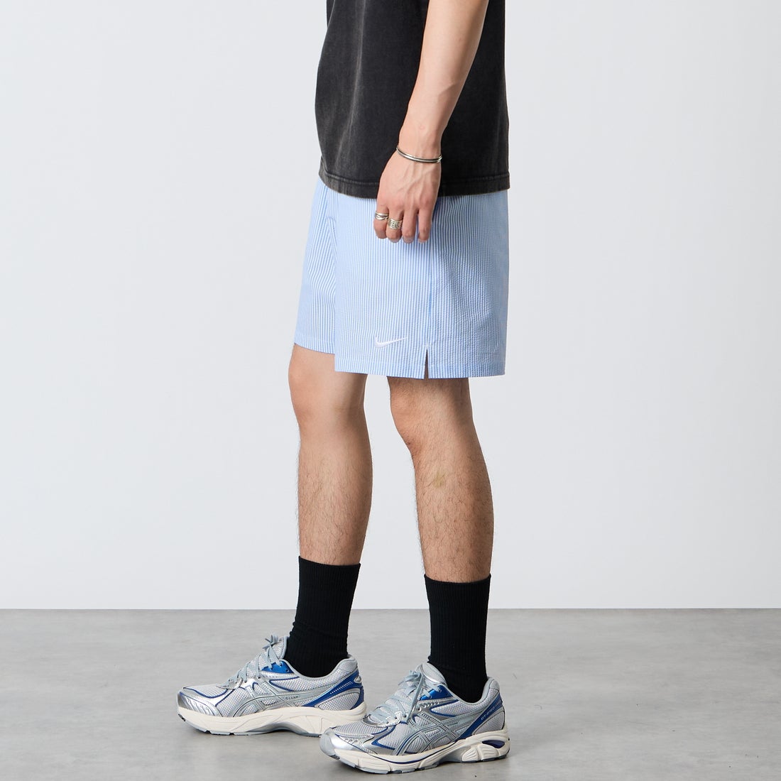 NIKE SWIM [ナイキスイム] ブレイカーリップル 7インチボレーショーツ [NESSG506] N434 ﾌﾞﾙｰｸ &&モデル身長：177cm 着用サイズ：L&&
