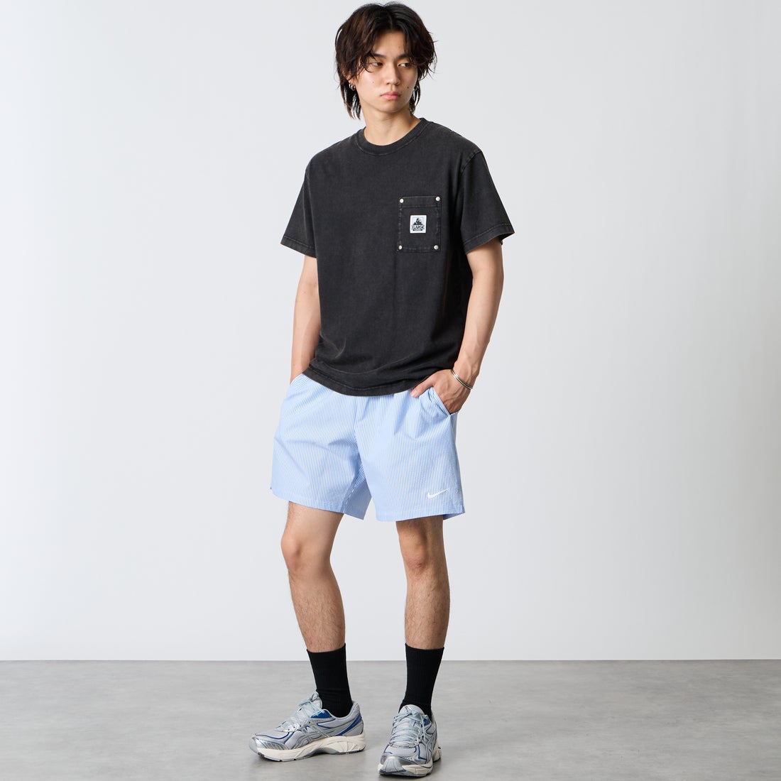 NIKE SWIM [ナイキスイム] ブレイカーリップル 7インチボレーショーツ [NESSG506] N434 ﾌﾞﾙｰｸ &&モデル身長：177cm 着用サイズ：L&&