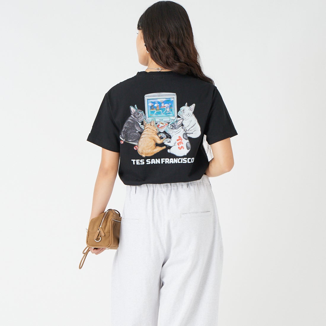 The Endless Summer [エンドレスサマー] SURF GAME ショートスリーブTシャツ [FH-26574351] 01 BLACK &&モデル身長：162cm 着用サイズ：S&&