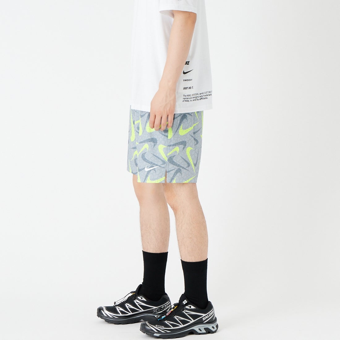 NIKE SWIM [ナイキスイム] ブレイカーマルチプリント 7インチボレーショーツ [NESSG550] N054 ｳﾙﾌｸﾞ &&モデル身長：177cm 着用サイズ：L&&