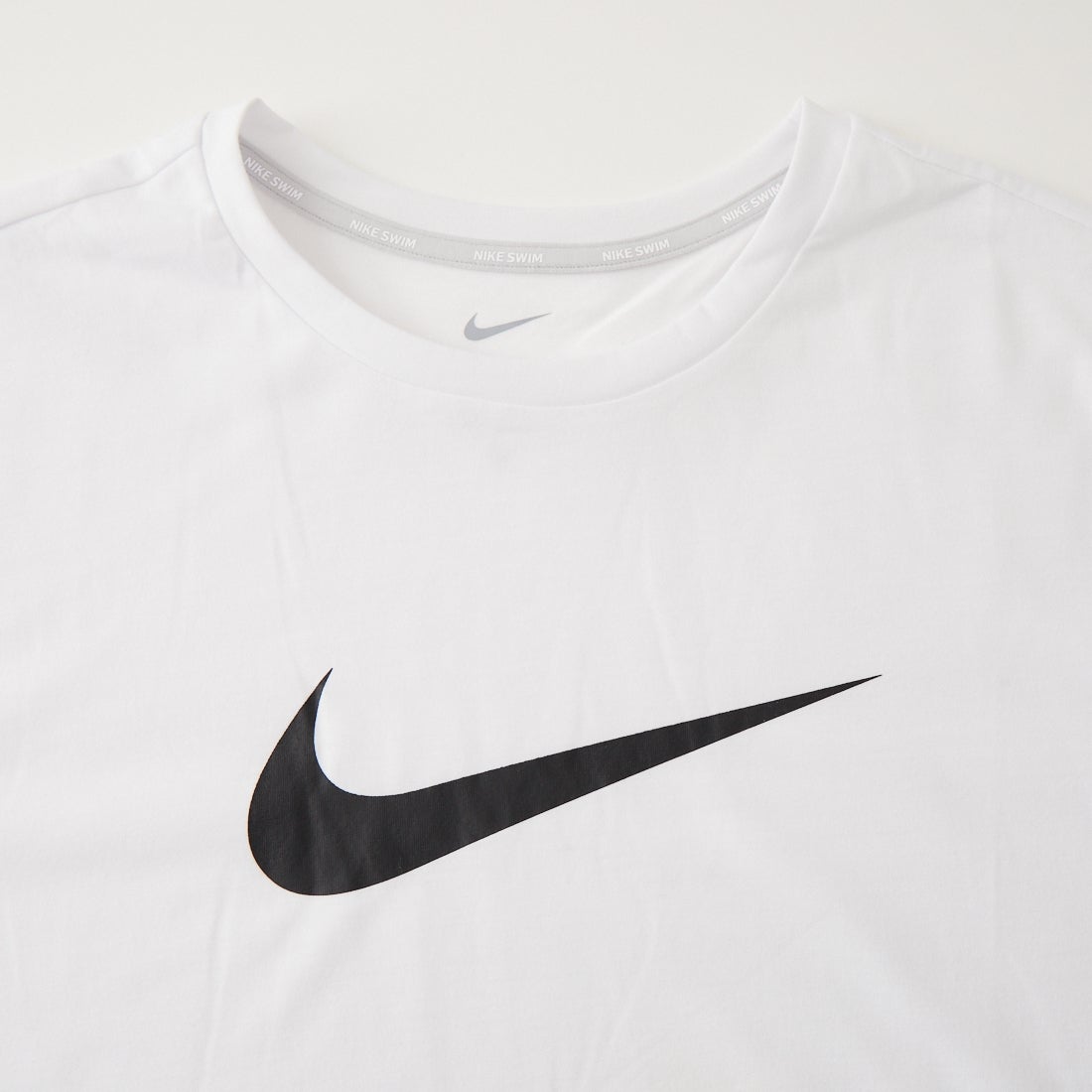 NIKE SWIM [ナイキスイム] メンズ スペック半袖ハイドロガード [NESSG523] N100 ﾎﾜｲﾄ