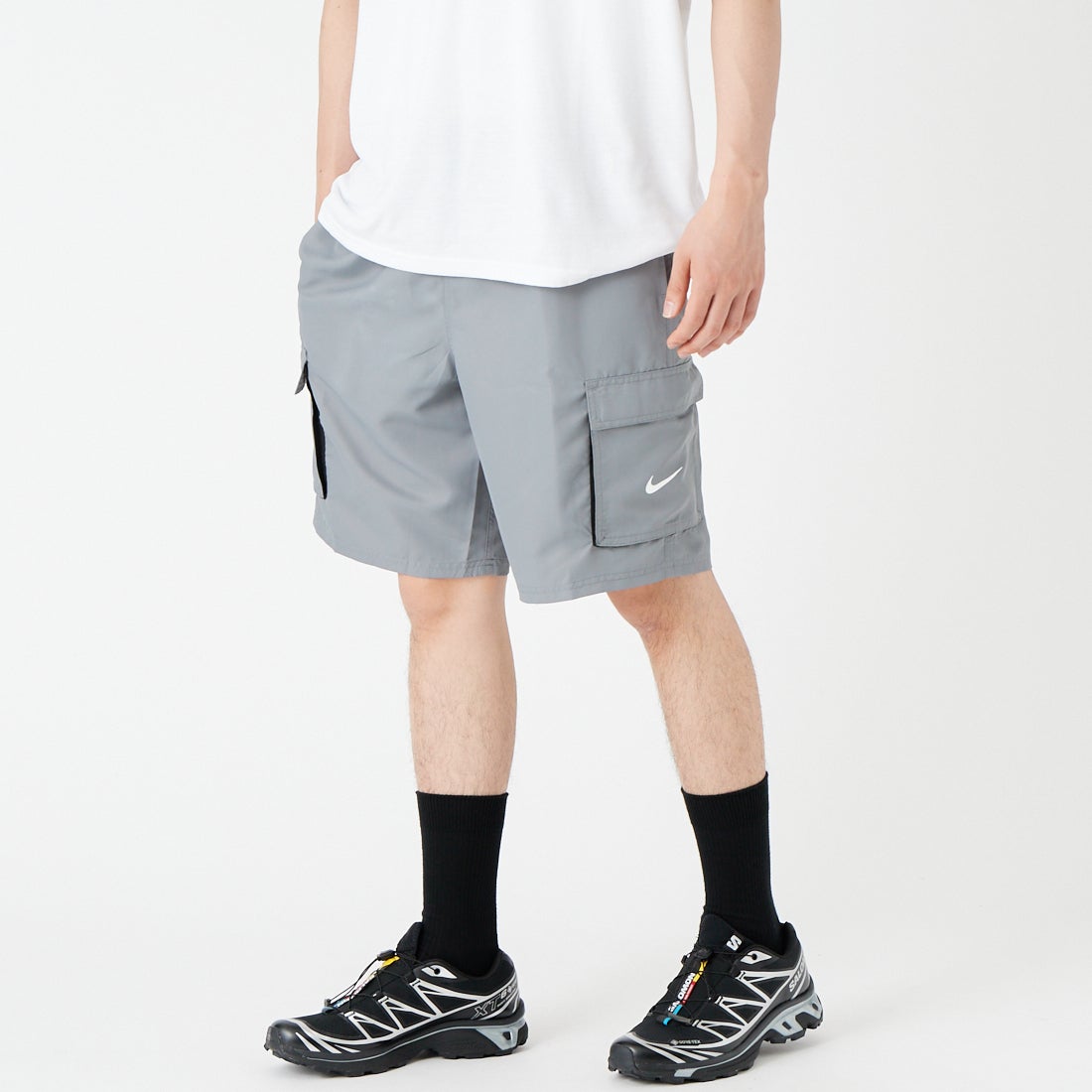 NIKE SWIM [ナイキスイム] ボヤージュエッセンシャル 9インチボレーショーツ [NESSG452] N051 ｸｰﾙｸﾞ &&モデル身長：177cm 着用サイズ：L&&