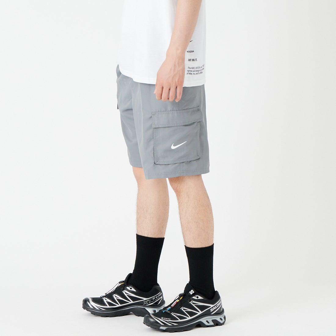 NIKE SWIM [ナイキスイム] ボヤージュエッセンシャル 9インチボレーショーツ [NESSG452] N051 ｸｰﾙｸﾞ &&モデル身長：177cm 着用サイズ：L&&