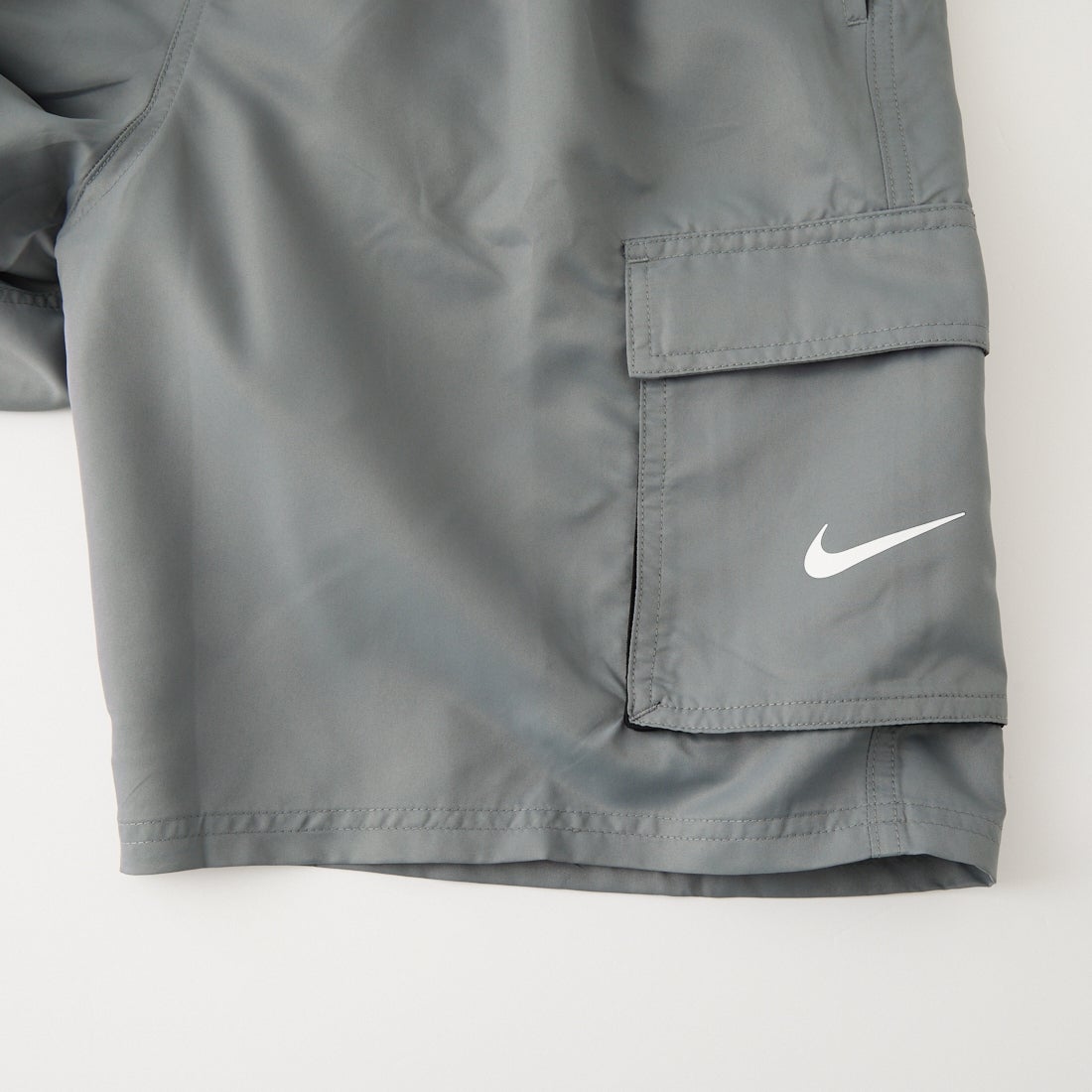 NIKE SWIM [ナイキスイム] ボヤージュエッセンシャル 9インチボレーショーツ [NESSG452] N051 ｸｰﾙｸﾞ
