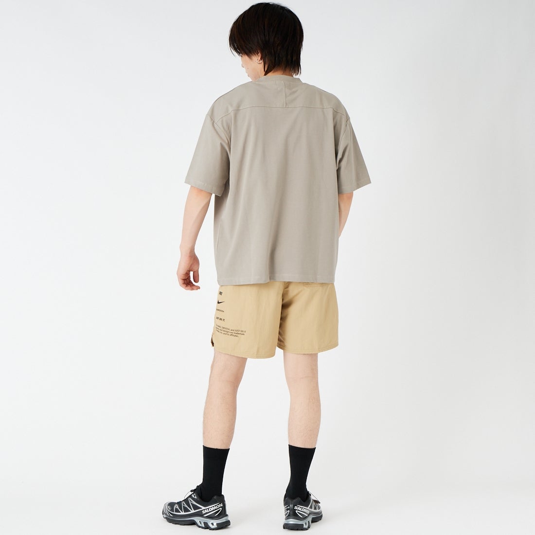NIKE SWIM [ナイキスイム] グラフィックスペック 7インチボレーショーツ [NESSF508] N241 ﾊﾟﾗｼｭ &&モデル身長：177cm 着用サイズ：L&&