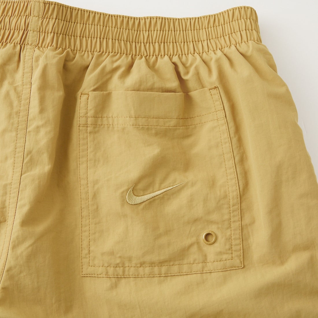 NIKE SWIM [ナイキスイム] グラフィックスペック 7インチボレーショーツ [NESSF508] N241 ﾊﾟﾗｼｭ