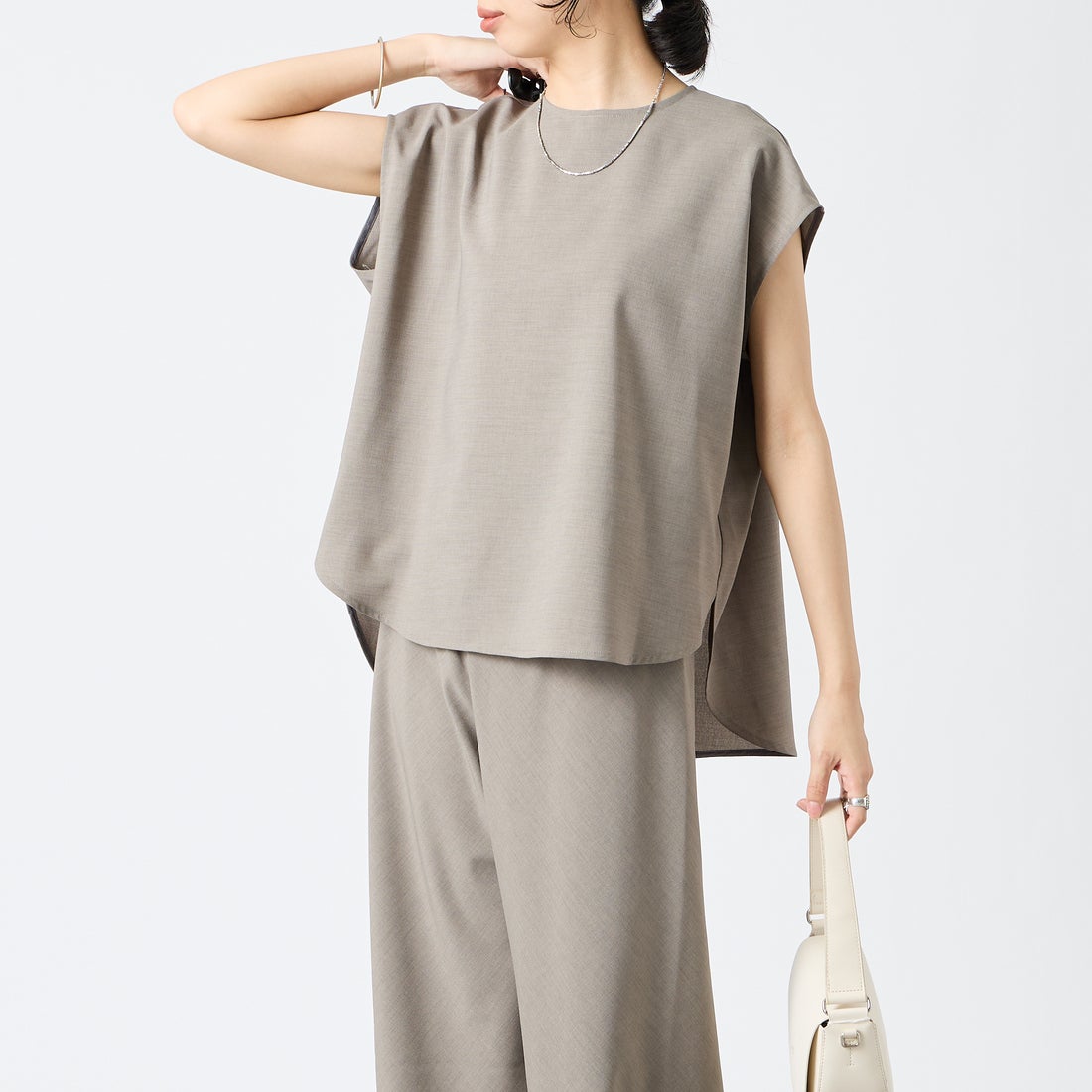002 ｸﾞﾚｰ&&モデル身長：162cm 着用サイズ：F&&