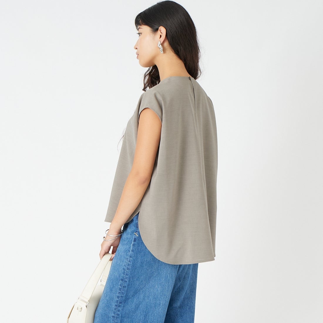 Jeans Factory Clothes [ジーンズファクトリークローズ] リネンライクポプリンプルオーバー [21268059] 002 ｸﾞﾚｰ &&モデル身長：162cm 着用サイズ：F&&