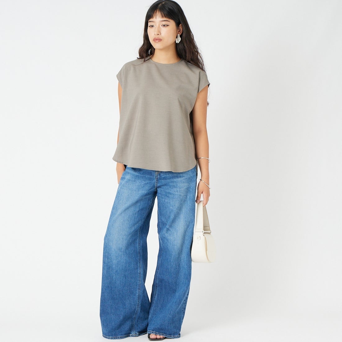 Jeans Factory Clothes [ジーンズファクトリークローズ] リネンライクポプリンプルオーバー [21268059] 002 ｸﾞﾚｰ &&モデル身長：162cm 着用サイズ：F&&