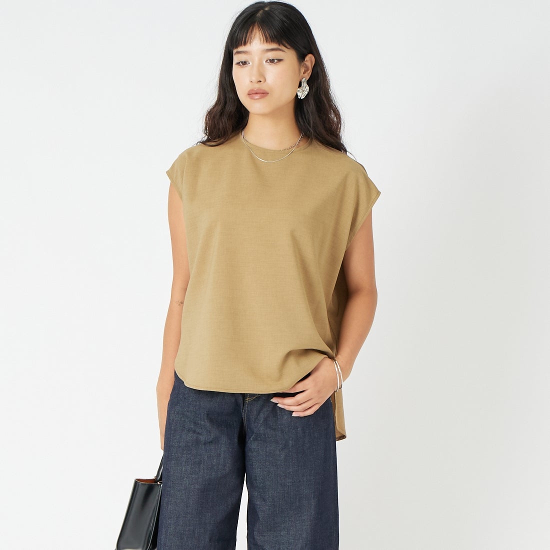 Jeans Factory Clothes [ジーンズファクトリークローズ] リネンライクポプリンプルオーバー [21268059] 033 ﾍﾞｰｼﾞｭ &&モデル身長：162cm 着用サイズ：F&&