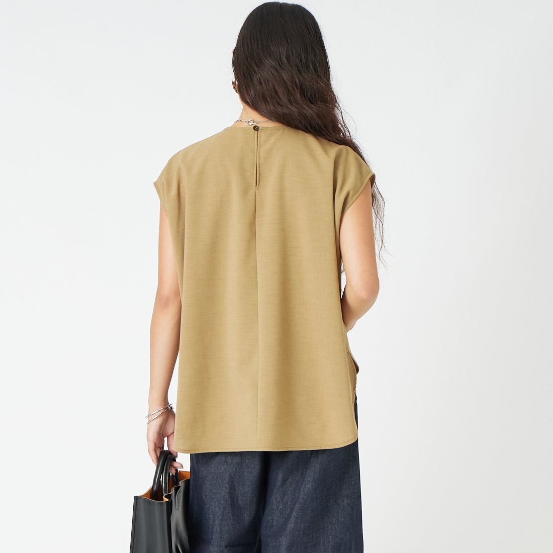 Jeans Factory Clothes [ジーンズファクトリークローズ] リネンライクポプリンプルオーバー [21268059] 033 ﾍﾞｰｼﾞｭ &&モデル身長：162cm 着用サイズ：F&&