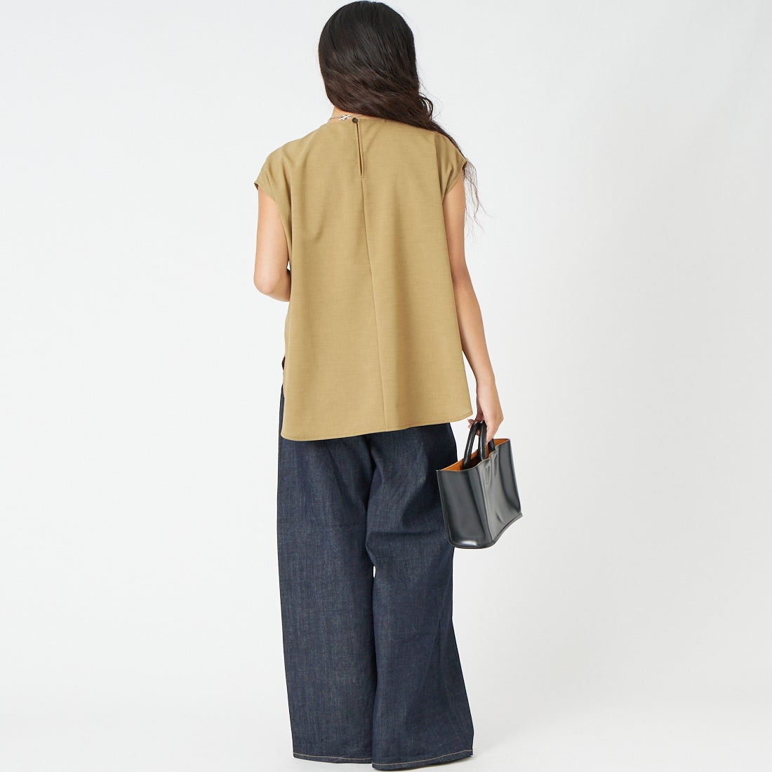 Jeans Factory Clothes [ジーンズファクトリークローズ] リネンライクポプリンプルオーバー [21268059] 033 ﾍﾞｰｼﾞｭ &&モデル身長：162cm 着用サイズ：F&&