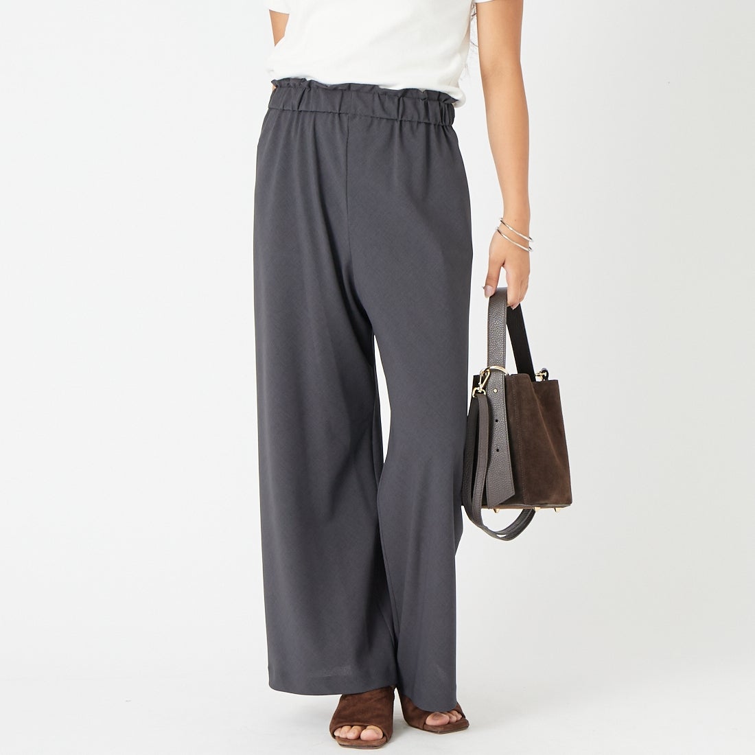 Jeans Factory Clothes [ジーンズファクトリークローズ] リネンライクポプリンバイアスパンツ [21268060] 003 ﾁｬｺｰﾙ &&モデル身長：162cm 着用サイズ：36&&
