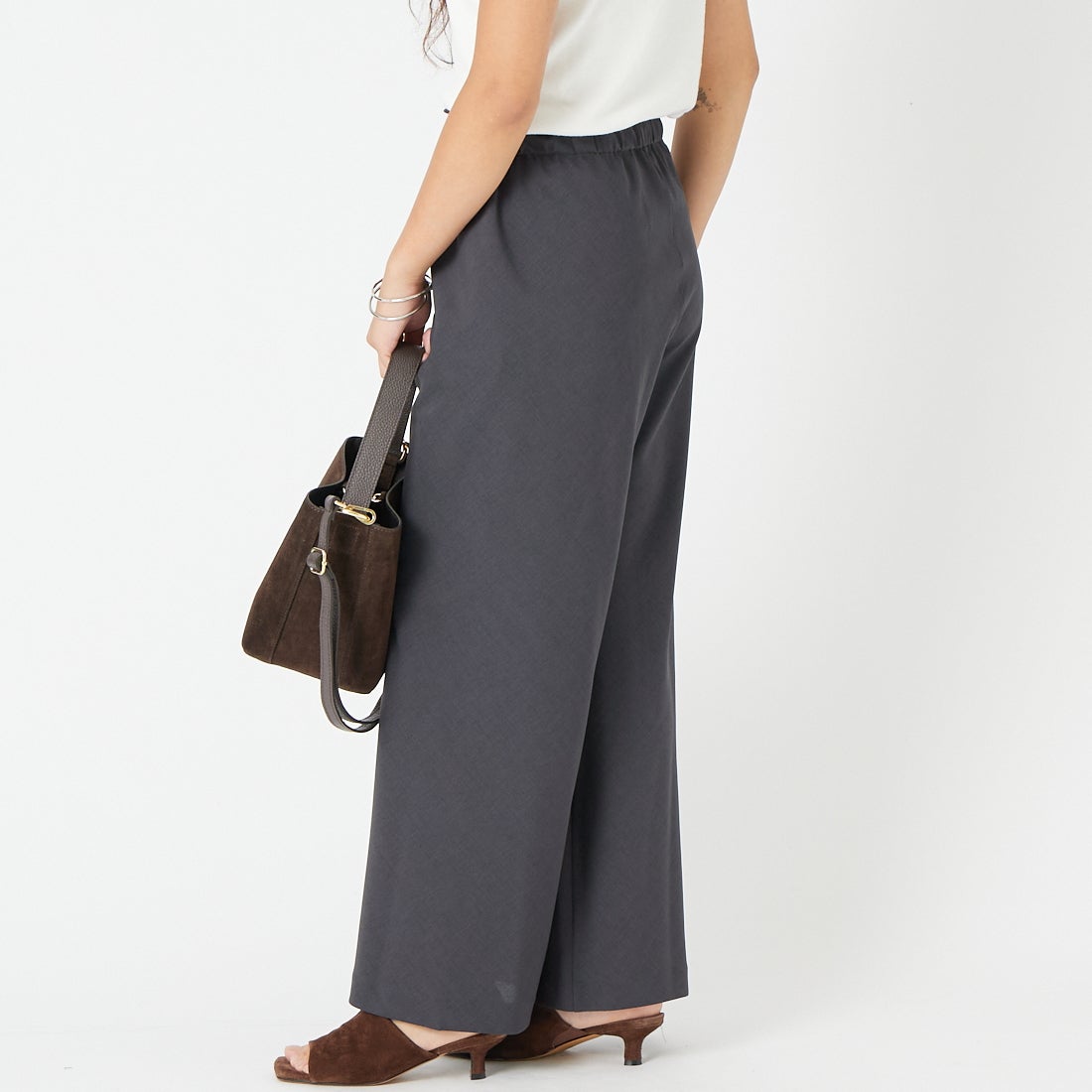 Jeans Factory Clothes [ジーンズファクトリークローズ] リネンライクポプリンバイアスパンツ [21268060] 003 ﾁｬｺｰﾙ &&モデル身長：162cm 着用サイズ：36&&