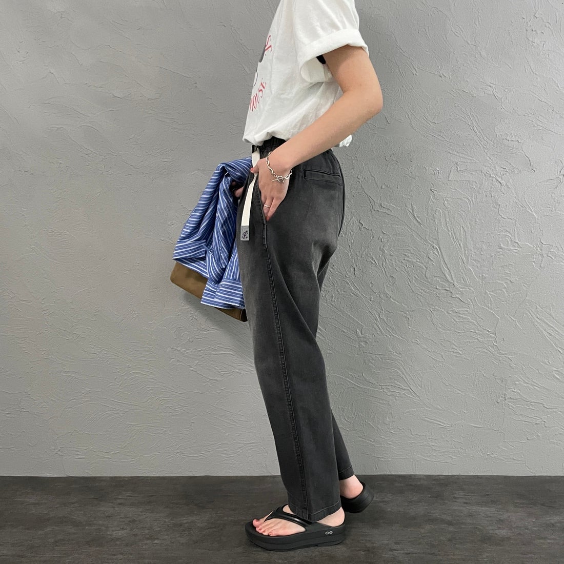 GRAMiCCi [グラミチ] 別注 ストレッチデニム エブリデイパンツ [DENIM-EVERYDAY-JF] BLACK USED &&モデル身長：160cm 着用サイズ：S&&