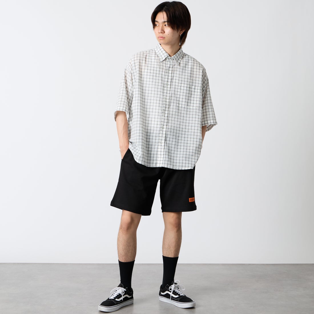 Jeans Factory Clothes [ジーンズファクトリークローズ] ショートスリーブ ビッグボタンダウンシャツ [JFC-262-059] G WH/BK CH &&モデル身長：177cm 着用サイズ：M&&