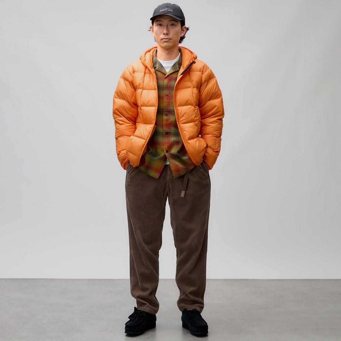 GRAMiCCi [グラミチ] 別注 コーデュロイ エブリデイパンツ [GMP6-F1026-JF] GREIGE &&モデル身長：176cm 着用サイズ：L&&