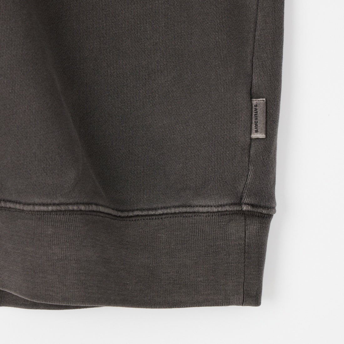 Saturdays NYC [サタデーズ ニューヨークシティ] ELLIOTT ピグメントダイショートスリーブスウェット [BBM26220] FADE BLACK