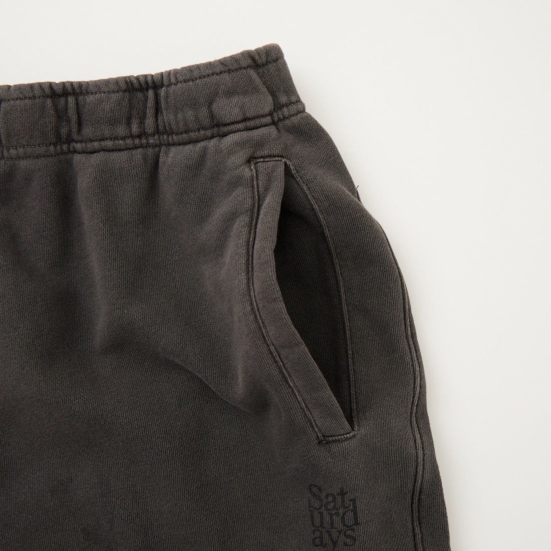 Saturdays NYC [サタデーズ ニューヨークシティ] AUSTIN ピグメントダイスウェットショートパンツ [BBS26100] FADE BLACK