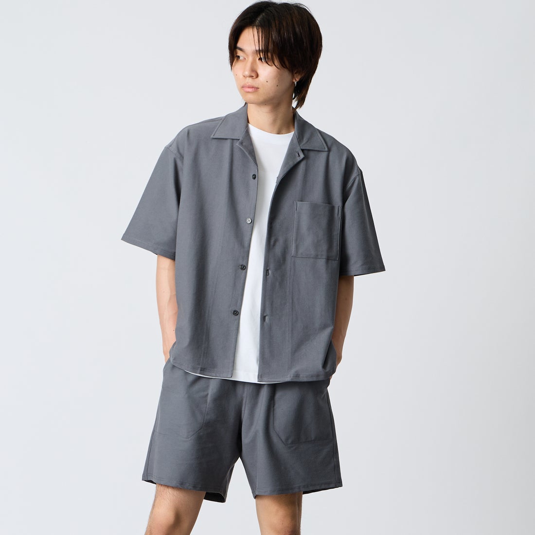 Jeans Factory Clothes [ジーンズファクトリークローズ] TECH WEAR クールリカバーシャツ [JFC-262-005] CHARCOAL &&モデル身長：177cm 着用サイズ：M&&