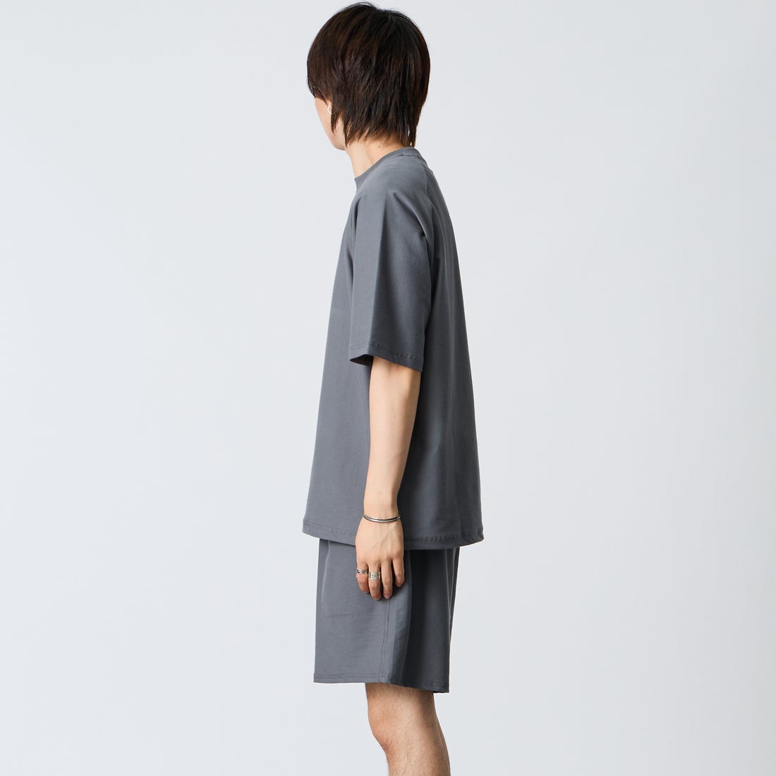 Jeans Factory Clothes [ジーンズファクトリークローズ] TECH WEAR クールリカバーTシャツ [JFC-262-004] CHARCOAL &&モデル身長：177cm 着用サイズ：M&&