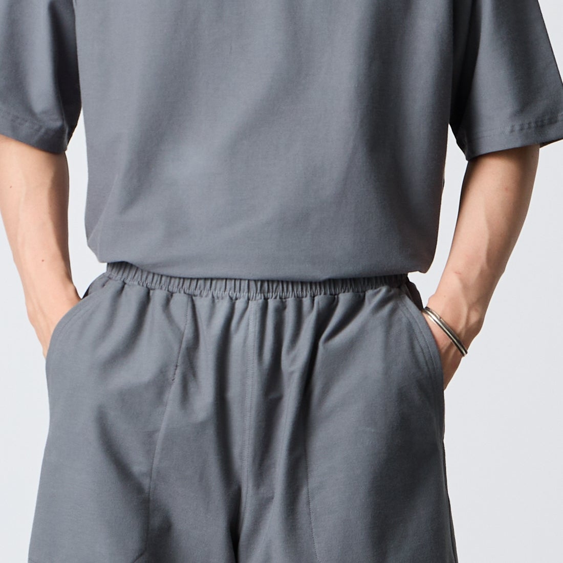 Jeans Factory Clothes [ジーンズファクトリークローズ] TECH WEAR クールリカバーショーツ [JFC-262-006] CHARCOAL &&モデル身長：177cm 着用サイズ：M&&