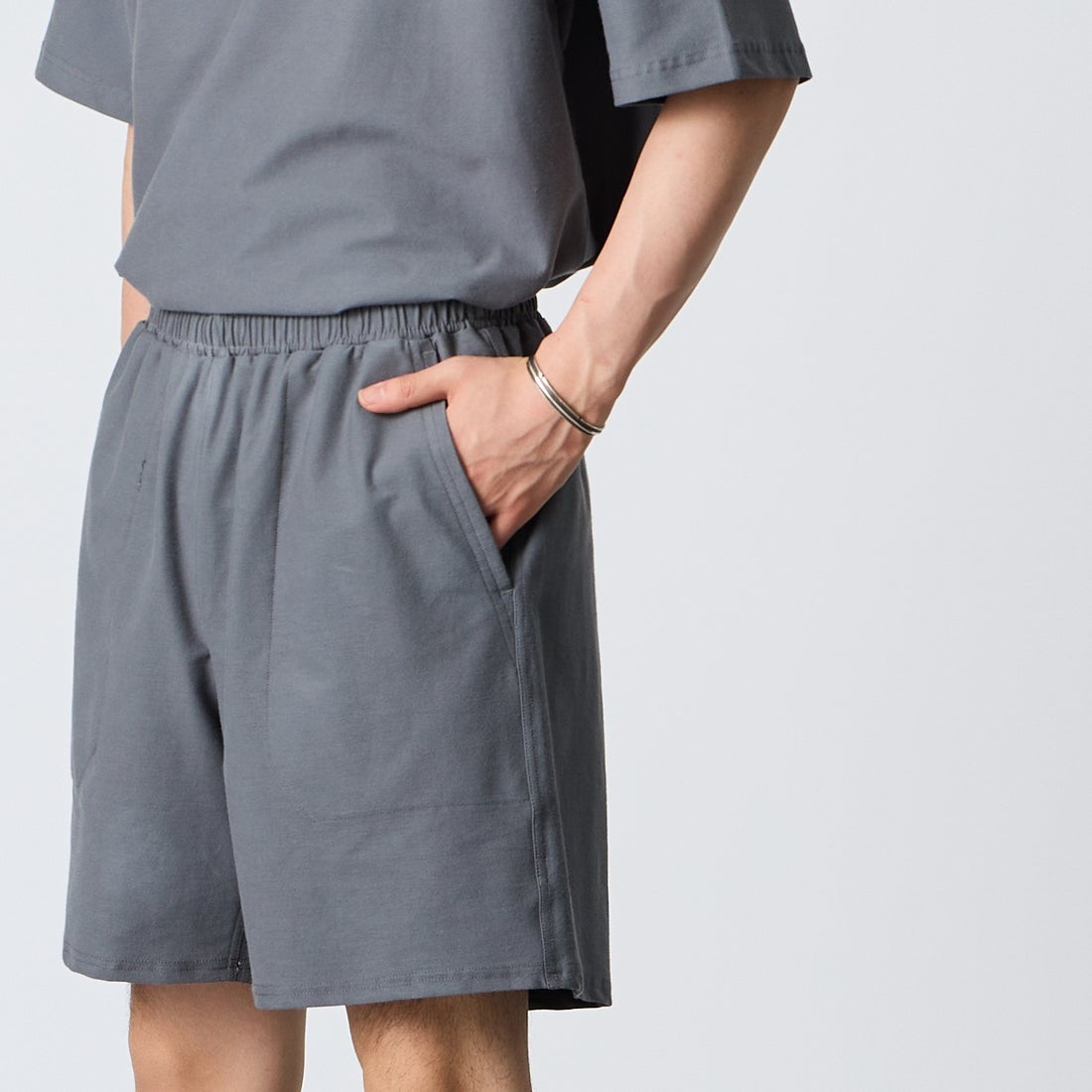 Jeans Factory Clothes [ジーンズファクトリークローズ] TECH WEAR クールリカバーショーツ [JFC-262-006] CHARCOAL &&モデル身長：177cm 着用サイズ：M&&