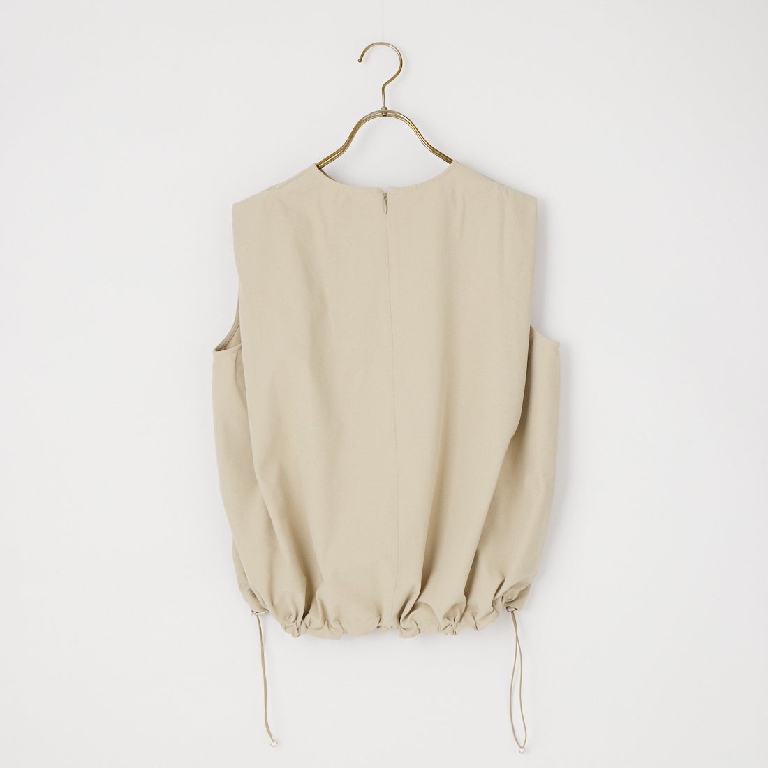 USINE [ユジーヌ] 機能素材肩タックドローコード付きトップス [26SSIN-06NS] BEIGE