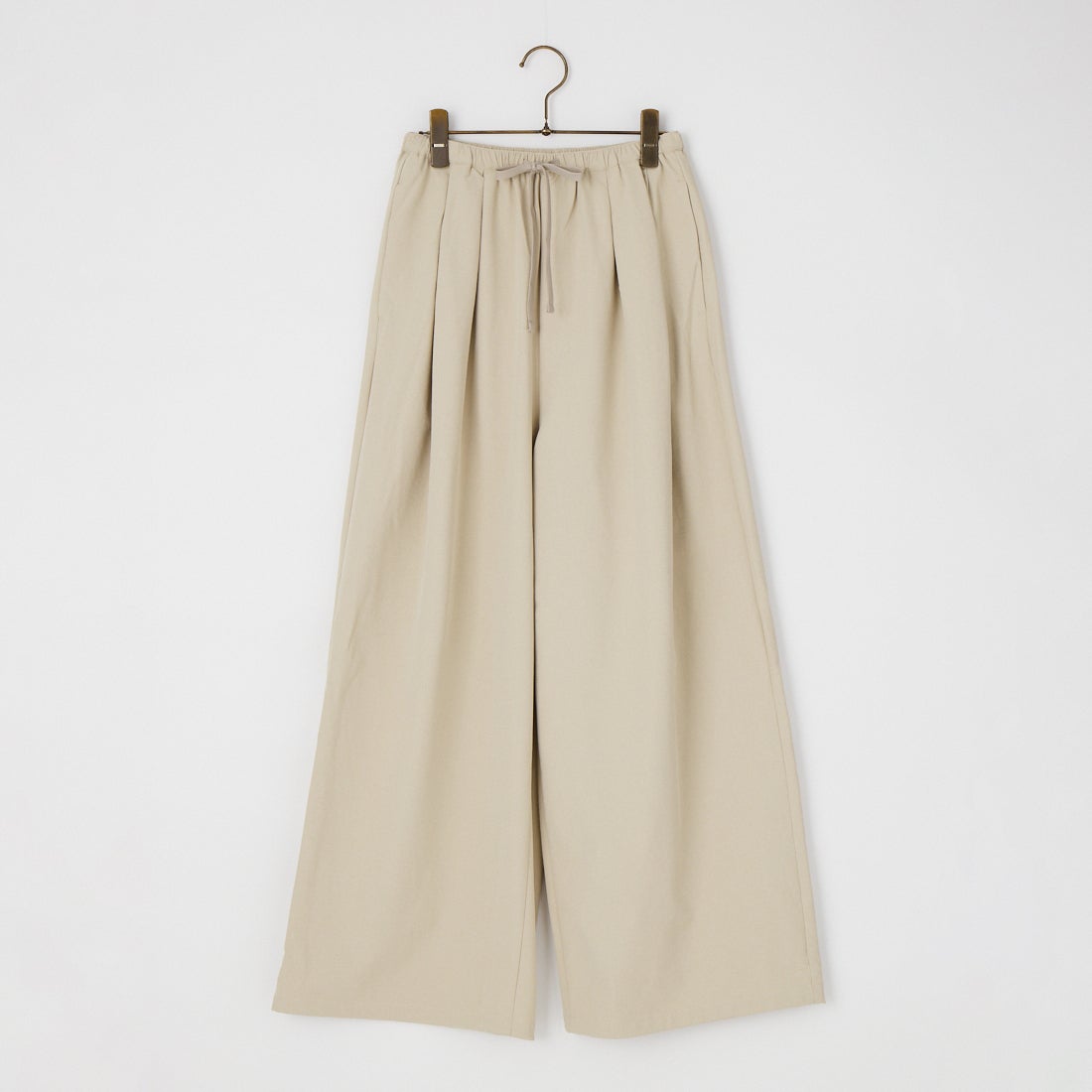 USINE [ユジーヌ] 機能素材イージーワイドタックパンツ [26SSIN-07PN] BEIGE