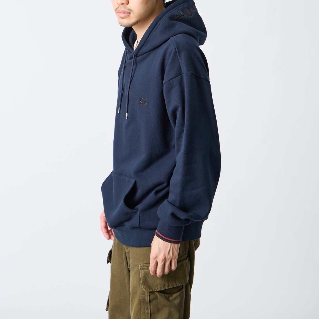 NAVY/BRAND&&モデル身長：168cm 着用サイズ：L&&
