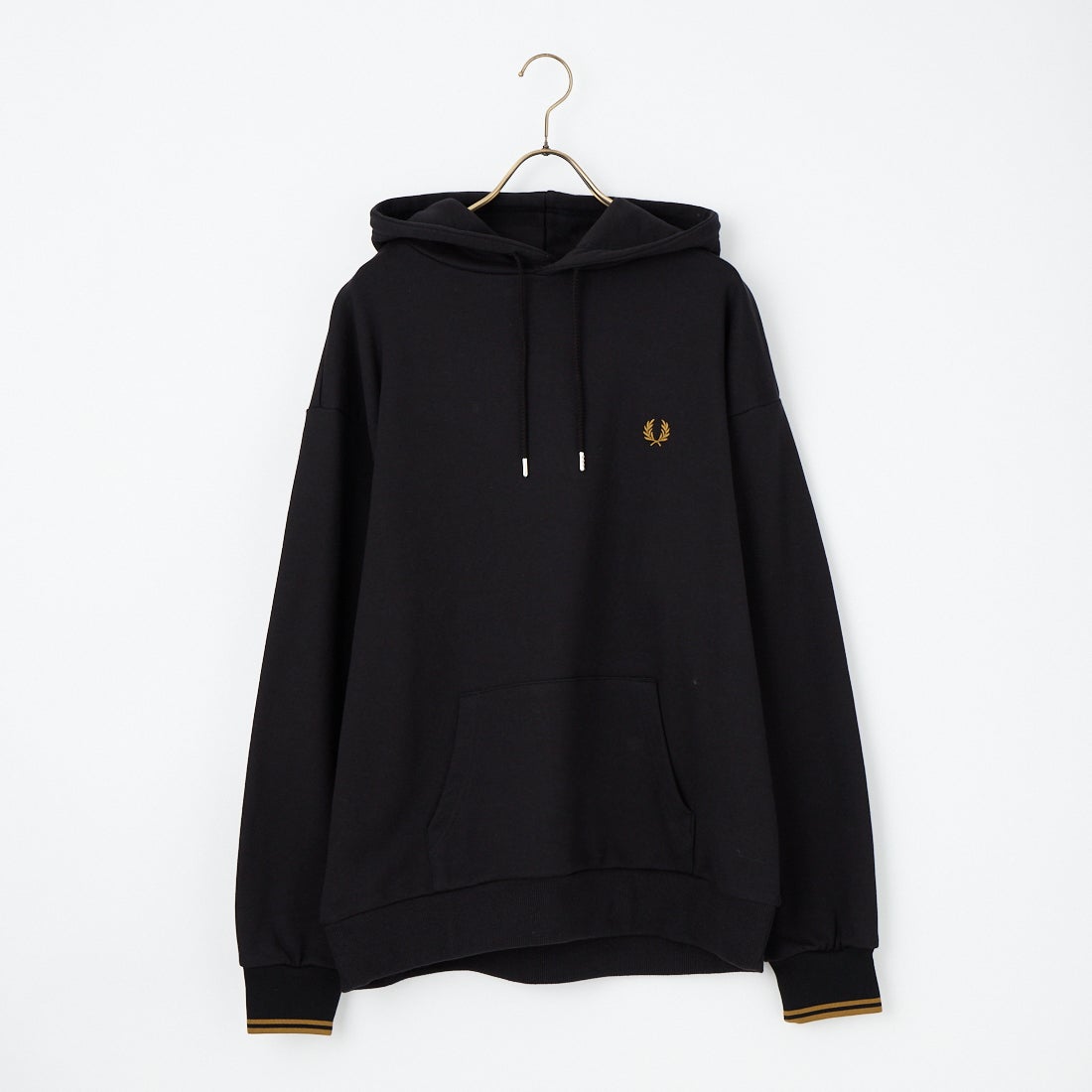 FRED PERRY [フレッドペリー] 別注 フードロゴ刺繍スウェットパーカー [FPM-26A-012JF] BLACK/D.CA