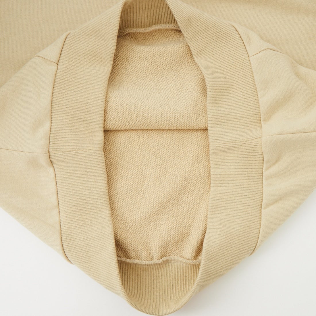 FRED PERRY [フレッドペリー] 別注 フードロゴ刺繍スウェットパーカー [FPM-26A-012JF] OATMEAL/NI