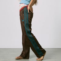 BROWN&&モデル身長：162cm 着用サイズ：1&&