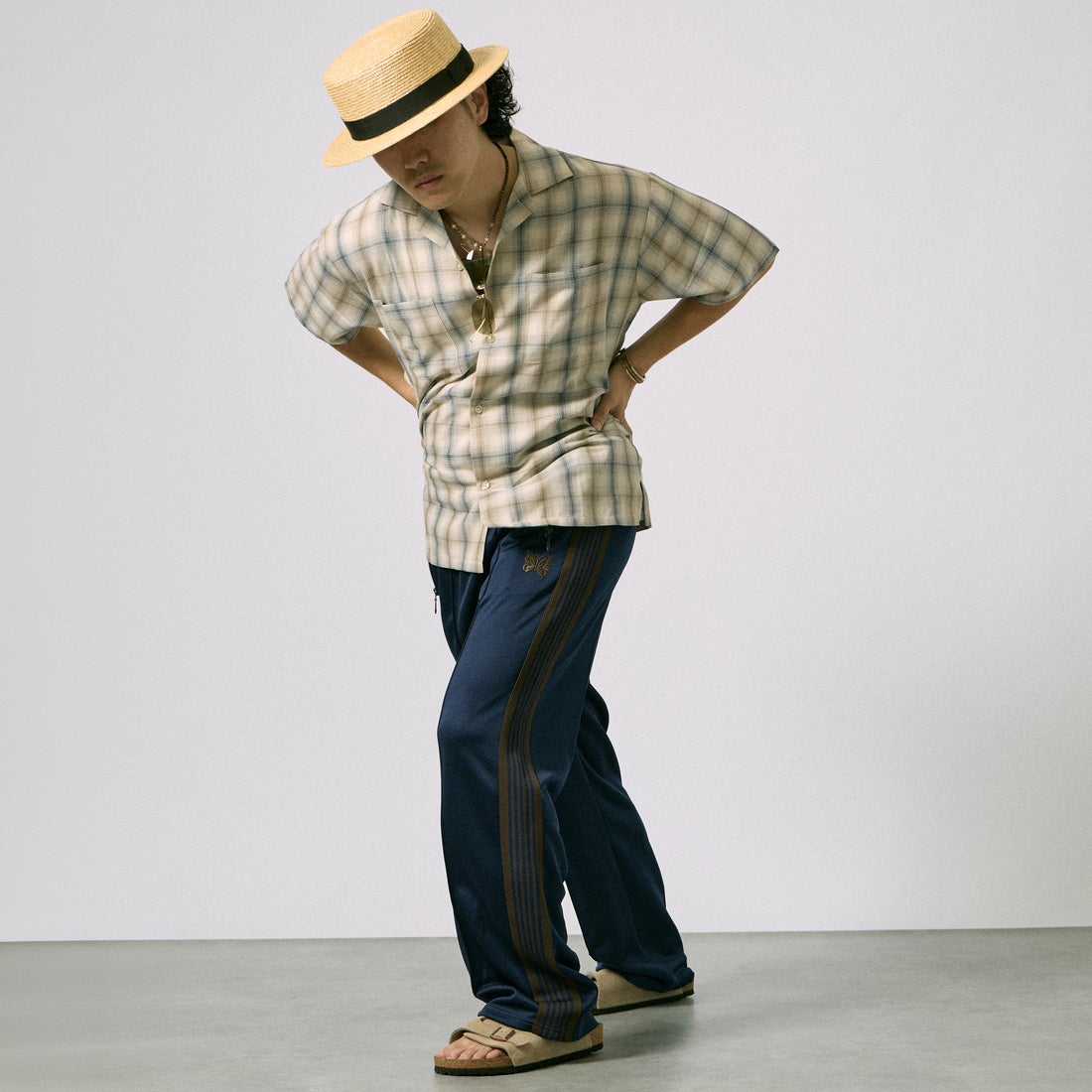 Needles [ニードルズ] 別注 レギュラートラックパンツ [SX1663-JF] NAVY &&モデル身長：171cm 着用サイズ：L&&