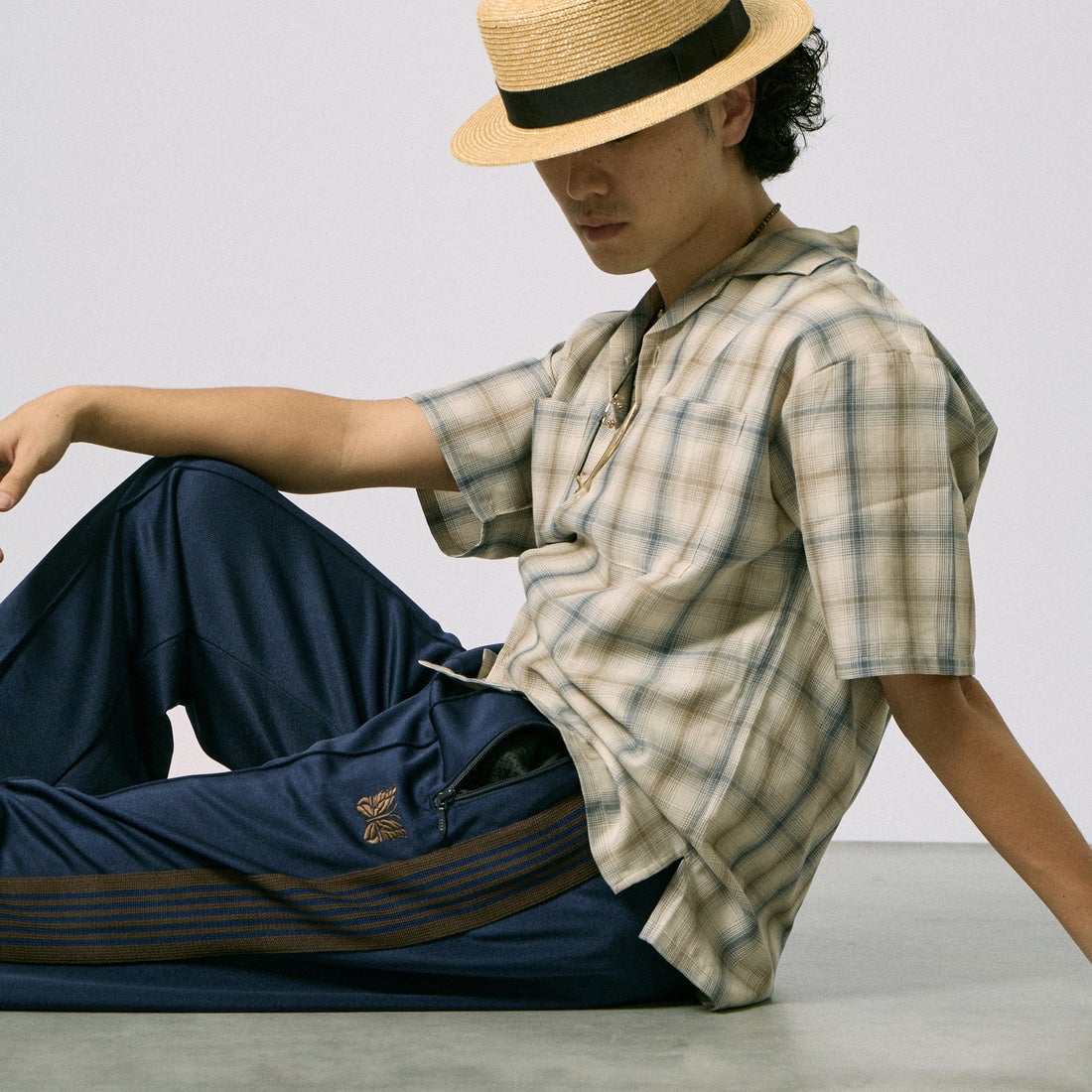 Needles [ニードルズ] 別注 レギュラートラックパンツ [SX1663-JF] NAVY &&モデル身長：171cm 着用サイズ：L&&
